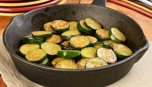 Roasted zucchini in a skillet